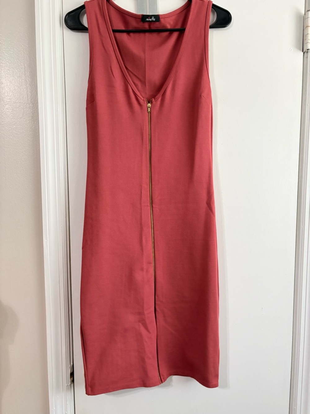 Minette sleeveless pink midi dress gold-tone front zipper size large